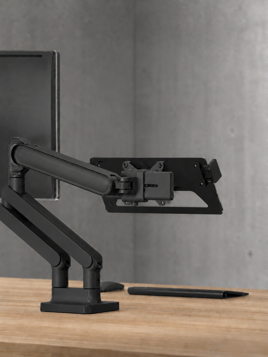 Giá đỡ Laptop & Máy tính bảng đa năng Brateck